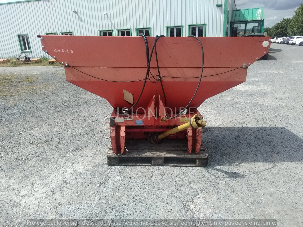 KUHN DISTRIBUTEUR D'ENGRAIS MDS 921 - Rozmetadlo hnoje: obrázek 4 KUHN DISTRIBUTEUR D'ENGRAIS MDS 921 - Rozmetadlo hnoje: obrázek 4