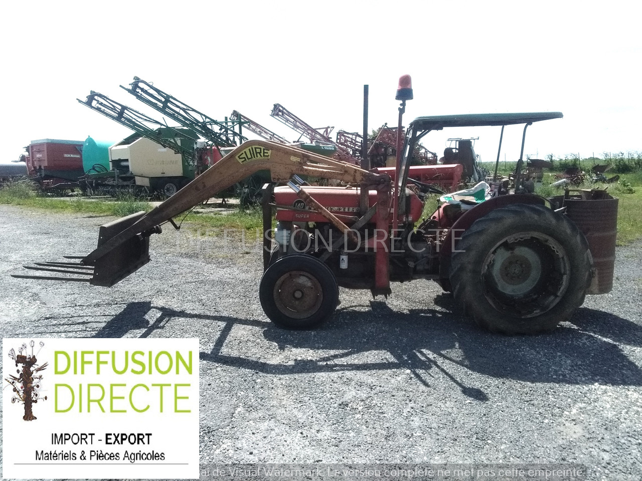 MASSEY FERGUSON TRACTEUR AGRICOLE 140 SUPER - Traktor: obrázek 1 MASSEY FERGUSON TRACTEUR AGRICOLE 140 SUPER - Traktor: obrázek 1