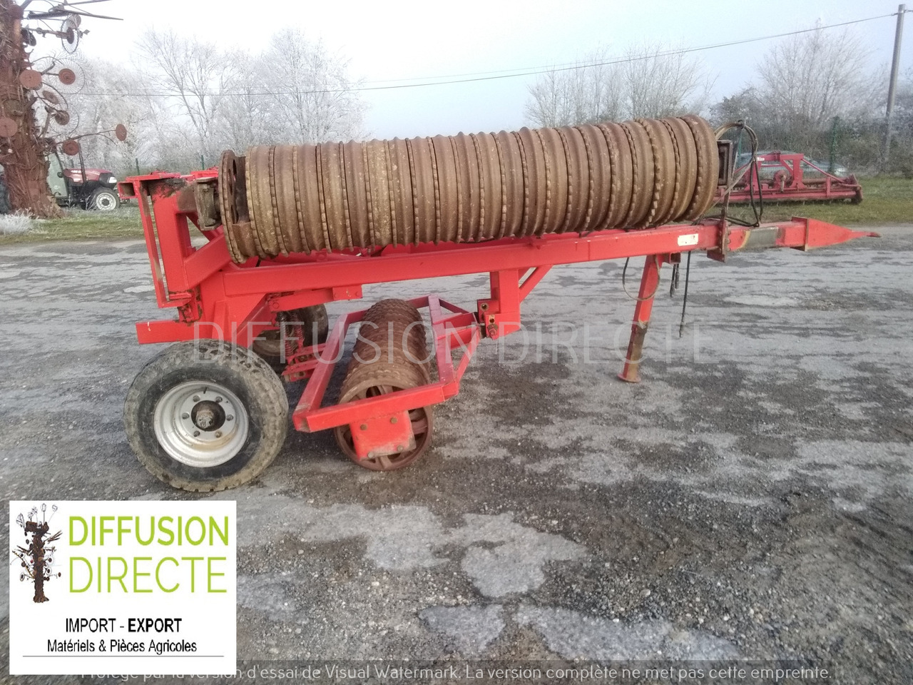 QUIVOGNE ROULEAU CAMBRIDGE R 630 - Zemědělský válec: obrázek 1 QUIVOGNE ROULEAU CAMBRIDGE R 630 - Zemědělský válec: obrázek 1