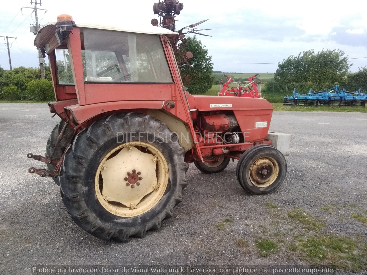 RENAULT TRACTEUR AGRICOLE 56 - Traktor: obrázek 3 RENAULT TRACTEUR AGRICOLE 56 - Traktor: obrázek 3