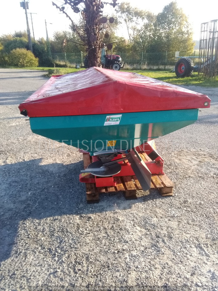 SULKY DISTRIBUTEUR D'ENGRAIS DPX PRIMA - Rozmetadlo hnoje: obrázek 2 SULKY DISTRIBUTEUR D'ENGRAIS DPX PRIMA - Rozmetadlo hnoje: obrázek 2