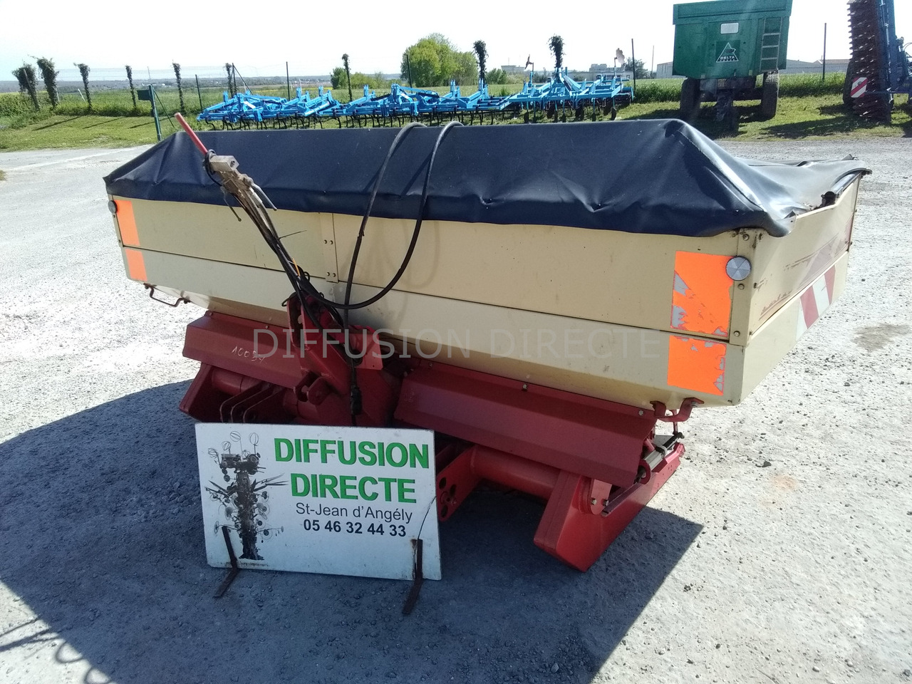 VICON DISTRIBUTEUR D'ENGRAIS GREENLAND - Rozmetadlo hnoje: obrázek 1 VICON DISTRIBUTEUR D'ENGRAIS GREENLAND - Rozmetadlo hnoje: obrázek 1