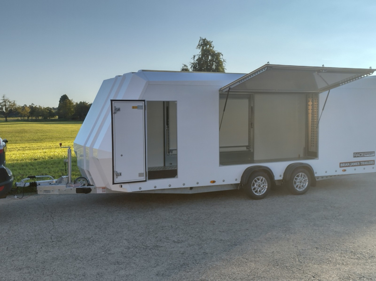 BRIAN JAMES TRAILERS RaceSport 340-5510 - Přívěs na přepravu automobilů: obrázek 1 BRIAN JAMES TRAILERS RaceSport 340-5510 - Přívěs na přepravu automobilů: obrázek 1