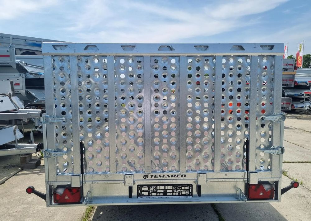 TEMARED UNIVERSAL 5121/3 3.5T R10C SKLEJKA - Přívěs na přepravu automobilů: obrázek 4 TEMARED UNIVERSAL 5121/3 3.5T R10C SKLEJKA - Přívěs na přepravu automobilů: obrázek 4