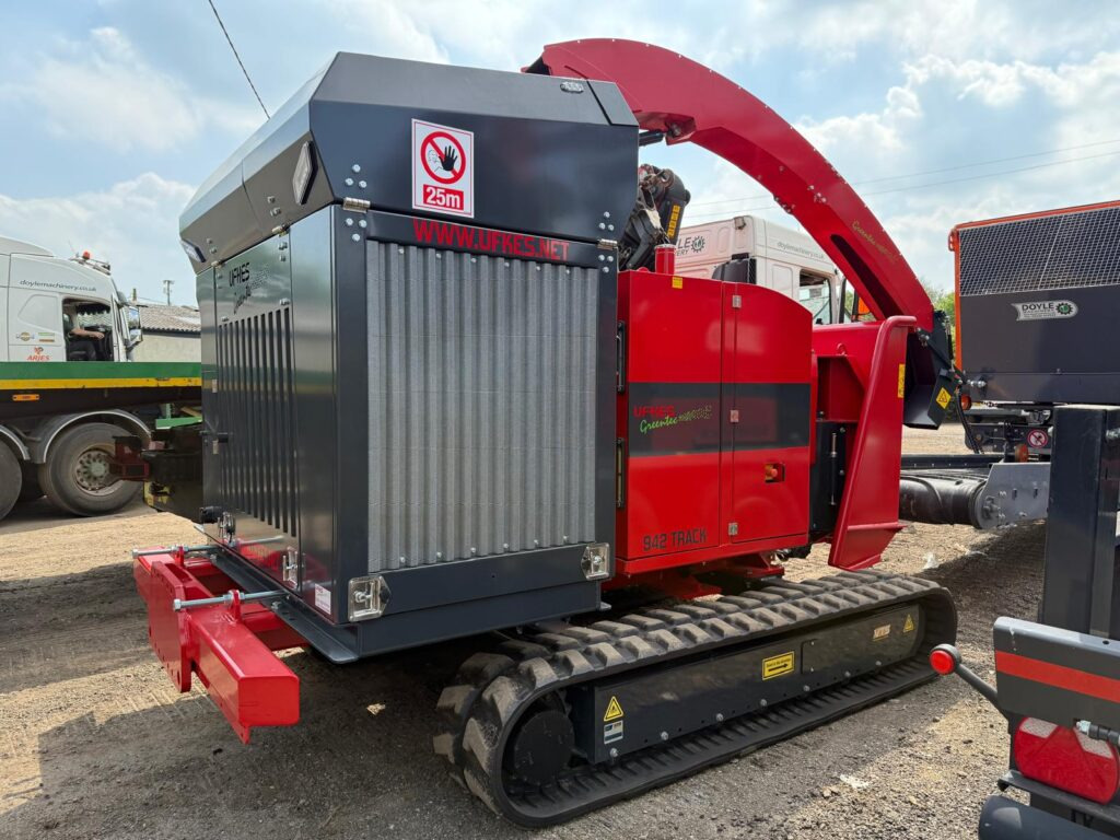 UFKES 942 Chipper - Štěpkovač: obrázek 1 UFKES 942 Chipper - Štěpkovač: obrázek 1