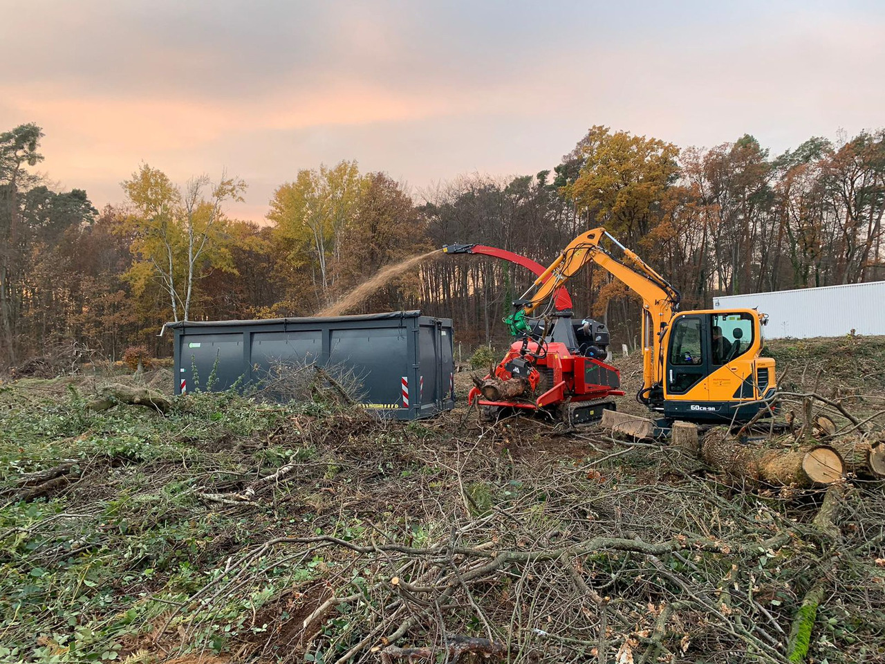 UFKES 942 Chipper - Štěpkovač: obrázek 2 UFKES 942 Chipper - Štěpkovač: obrázek 2