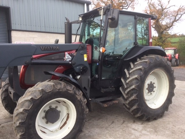 2016 Valtra A93, one local owner machine - Traktor: obrázek 1 2016 Valtra A93, one local owner machine - Traktor: obrázek 1