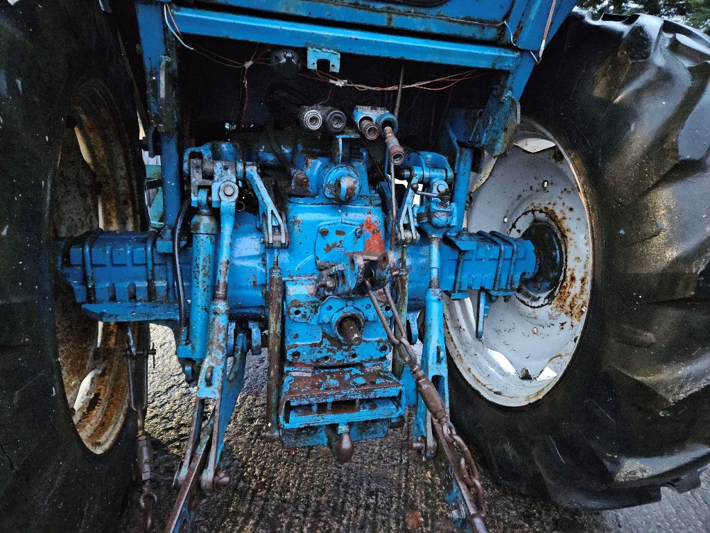 Ford 7700 2wd Tractor - Traktor: obrázek 4 Ford 7700 2wd Tractor - Traktor: obrázek 4