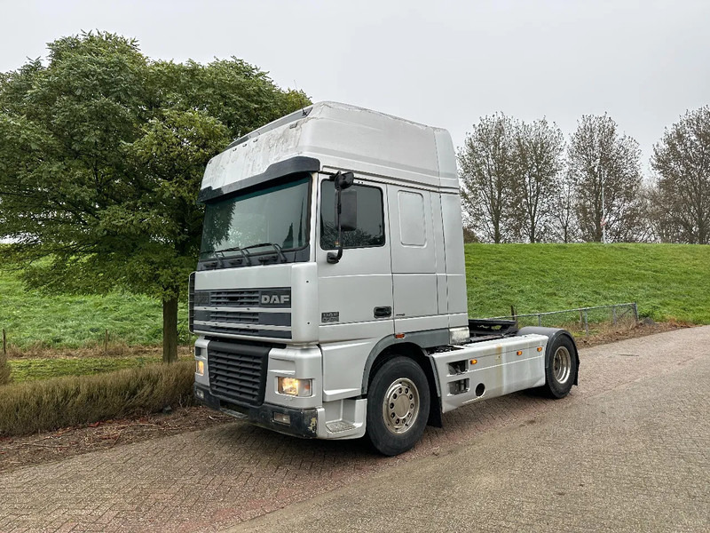 DAF XF 530 4X2 Manual EUR3 LOW KM - Tahač: obrázek 1 DAF XF 530 4X2 Manual EUR3 LOW KM - Tahač: obrázek 1