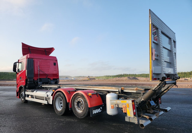 Iveco S-Way 6x2 LNG / LBG - Podvozek s kabinou: obrázek 3 Iveco S-Way 6x2 LNG / LBG - Podvozek s kabinou: obrázek 3