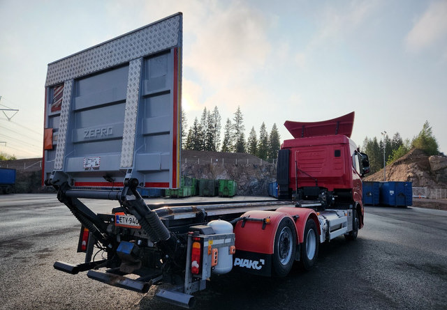 Iveco S-Way 6x2 LNG / LBG - Podvozek s kabinou: obrázek 4 Iveco S-Way 6x2 LNG / LBG - Podvozek s kabinou: obrázek 4