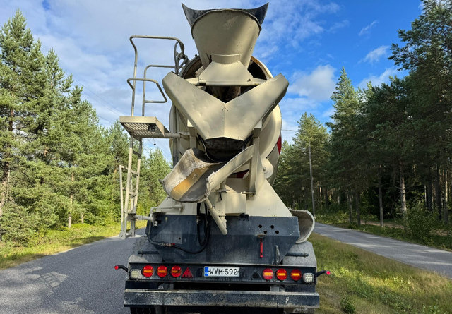 Liebherr12m3 - Návěs domíchávač: obrázek 3 Liebherr12m3 - Návěs domíchávač: obrázek 3