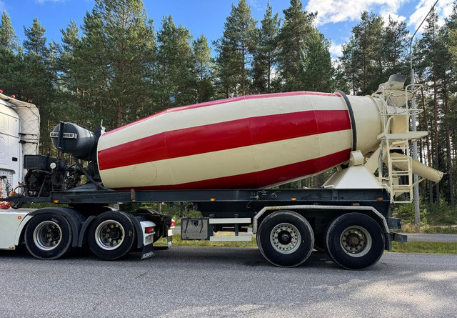 Liebherr12m3 - Návěs domíchávač: obrázek 1 Liebherr12m3 - Návěs domíchávač: obrázek 1
