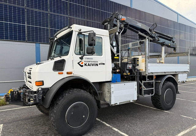 Mercedes-BenzUnimog U5000 + Hiab 099 E-4 - Nákladní automobil valníkový/ Plošinový, Auto s hydraulickou rukou: obrázek 1 Mercedes-BenzUnimog U5000 + Hiab 099 E-4 - Nákladní automobil valníkový/ Plošinový, Auto s hydraulickou rukou: obrázek 1