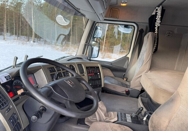 Interior photo 1: Nákladní auto Sisu R500