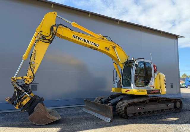 New HollandE235SR - Pásové rýpadlo: obrázek 1 New HollandE235SR - Pásové rýpadlo: obrázek 1