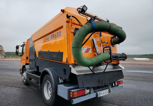 SchmidtSK650 Atego 85kmh/h - Zametací vůz: obrázek 3 SchmidtSK650 Atego 85kmh/h - Zametací vůz: obrázek 3