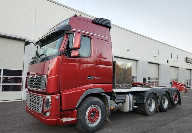Volvo FH16 600 8x4 - Tahač: obrázek 1 Volvo FH16 600 8x4 - Tahač: obrázek 1