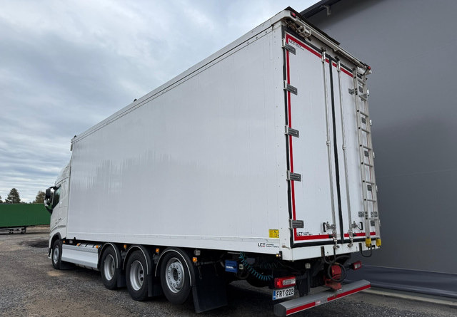 VolvoFH 540 8x4 66m3 - Skříňový nákladní auto: obrázek 4 VolvoFH 540 8x4 66m3 - Skříňový nákladní auto: obrázek 4