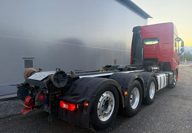 VolvoFH16 750 8X4 - Hákový nosič kontejnerů: obrázek 5 VolvoFH16 750 8X4 - Hákový nosič kontejnerů: obrázek 5