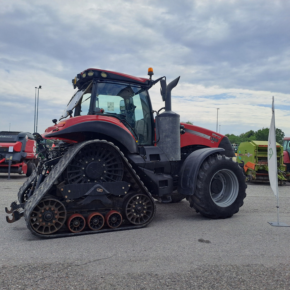 CASE IH 380 MAGNUM CVX - Traktor: obrázek 2 CASE IH 380 MAGNUM CVX - Traktor: obrázek 2