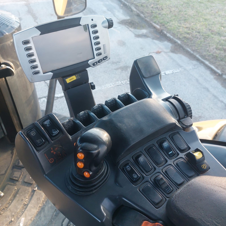 CHALLENGER MT 765E - Traktor: obrázek 1 CHALLENGER MT 765E - Traktor: obrázek 1