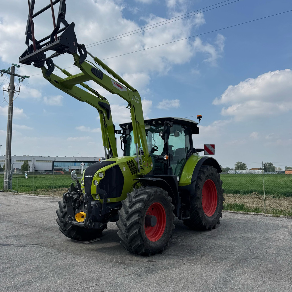 CLAAS 530 - Traktor: obrázek 1 CLAAS 530 - Traktor: obrázek 1