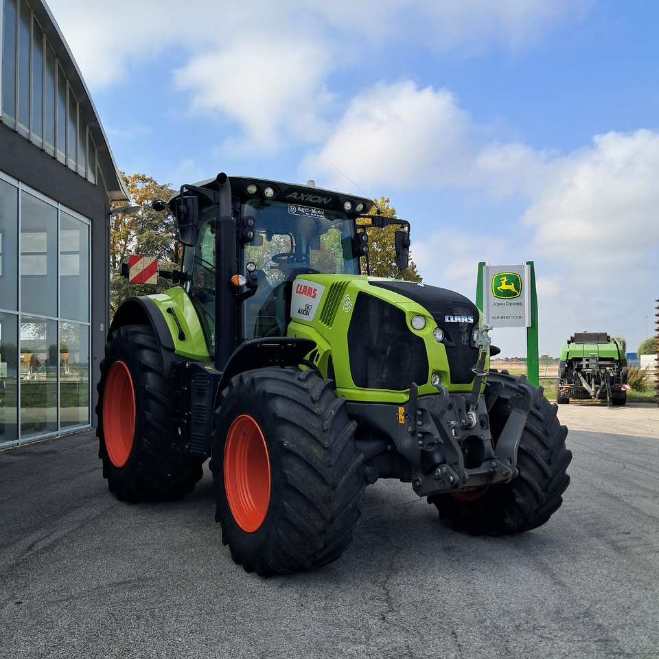 CLAAS AXION 810 - Traktor: obrázek 5 CLAAS AXION 810 - Traktor: obrázek 5