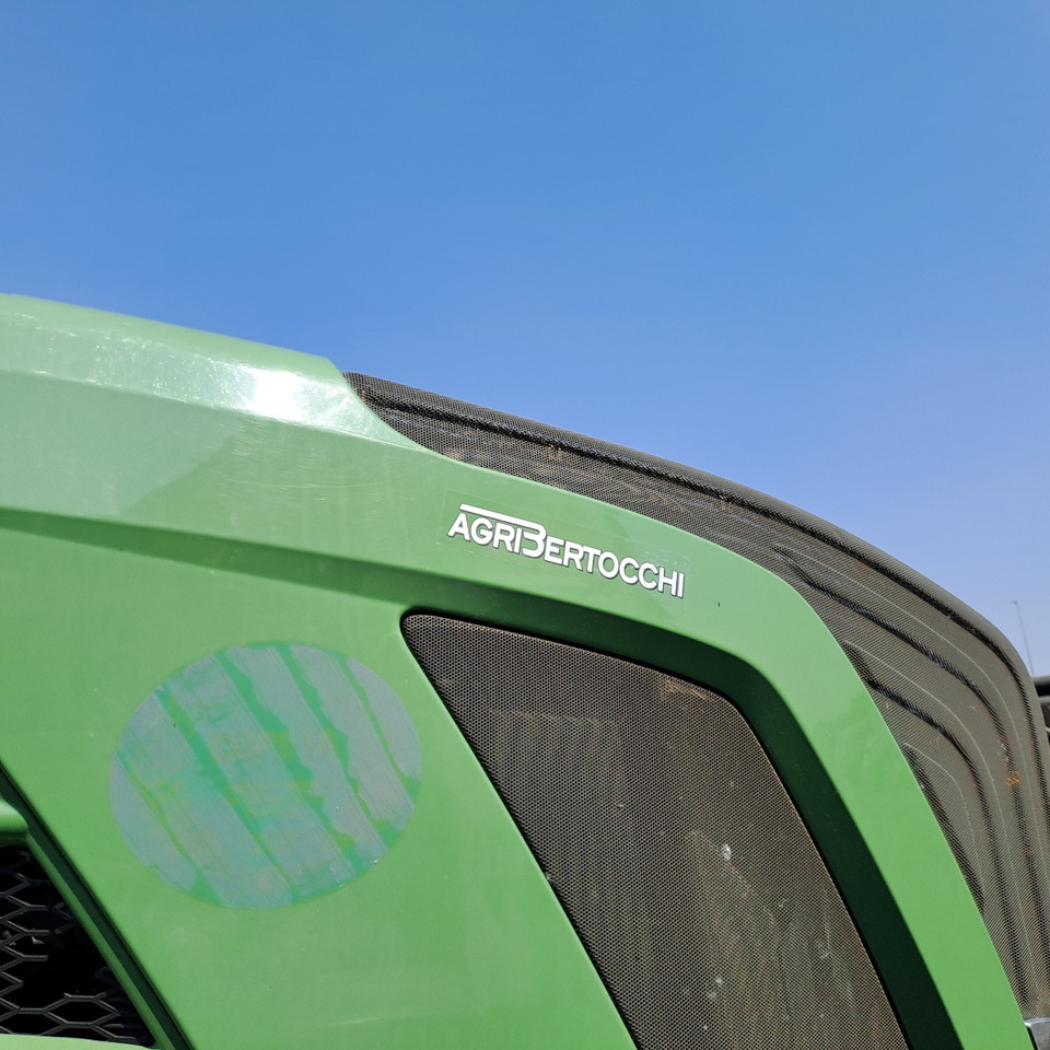 FENDT 828 VARIO PROFI PLUS - Traktor: obrázek 5 FENDT 828 VARIO PROFI PLUS - Traktor: obrázek 5