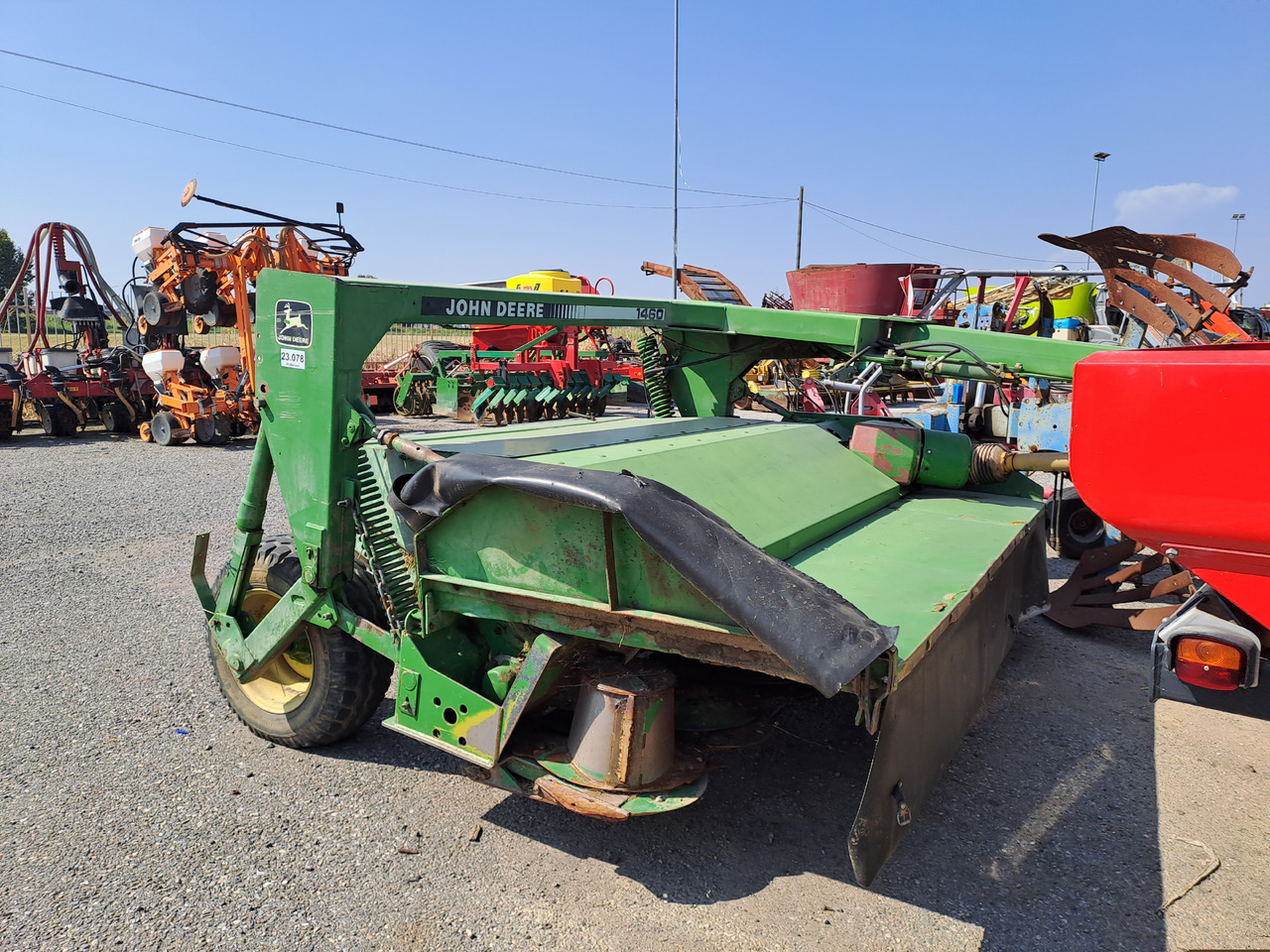 JOHN DEERE 1460 - Žací stroj: obrázek 3 JOHN DEERE 1460 - Žací stroj: obrázek 3