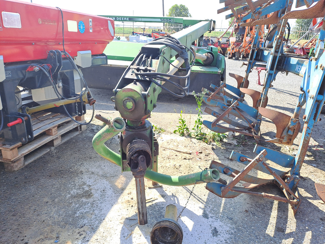 JOHN DEERE 1460 - Žací stroj: obrázek 4 JOHN DEERE 1460 - Žací stroj: obrázek 4
