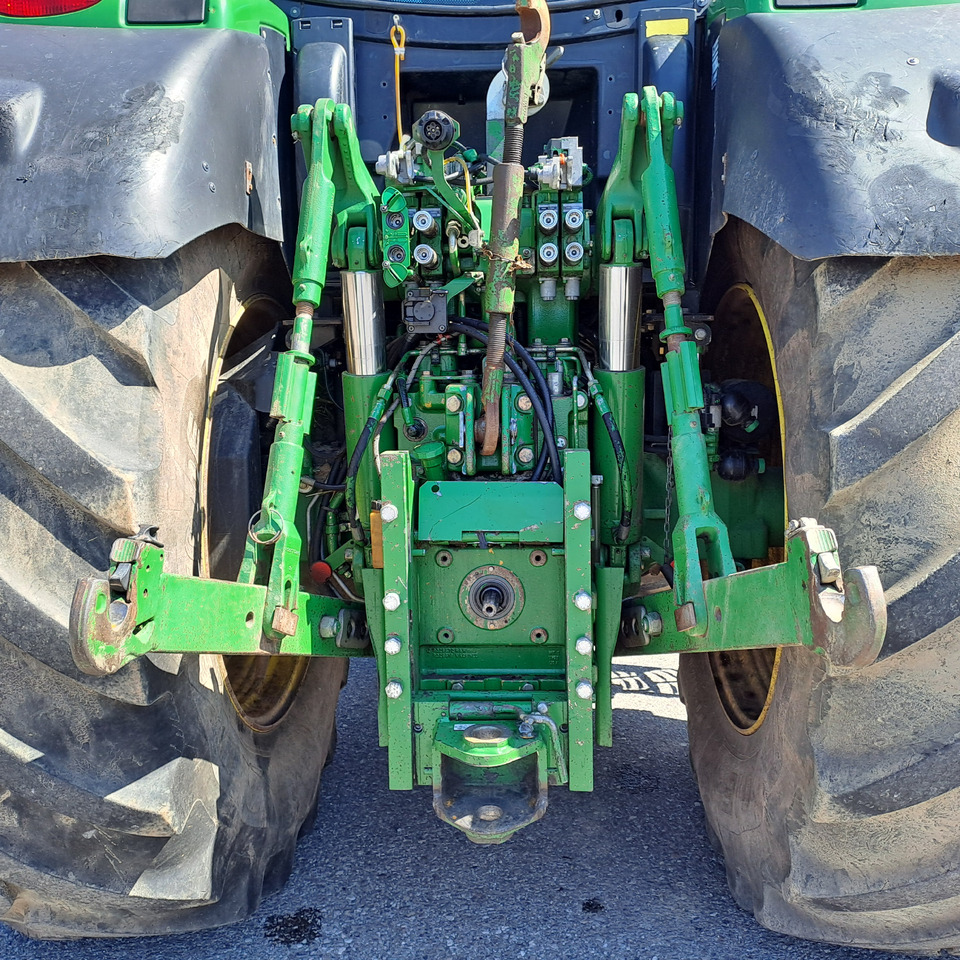 JOHN DEERE 6210R - Traktor: obrázek 5 JOHN DEERE 6210R - Traktor: obrázek 5