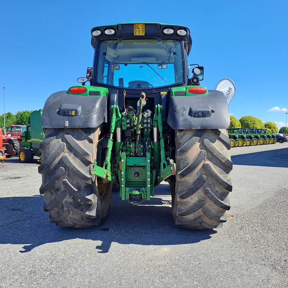 JOHN DEERE 6210R - Traktor: obrázek 4 JOHN DEERE 6210R - Traktor: obrázek 4