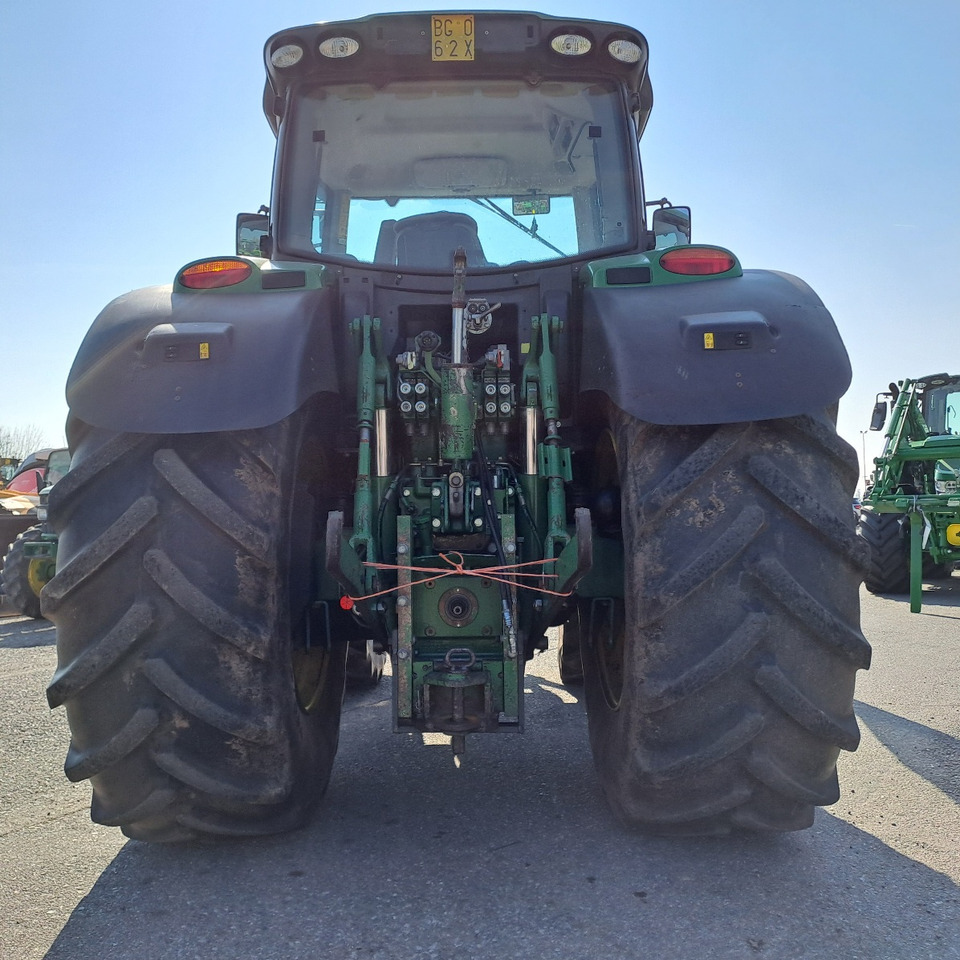 JOHN DEERE 6210R - Traktor: obrázek 4 JOHN DEERE 6210R - Traktor: obrázek 4