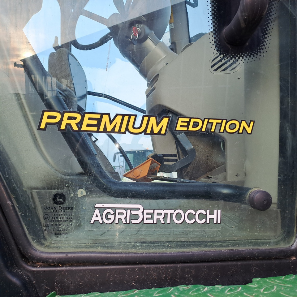 Traktor JOHN DEERE 6250R PREMIUM EDITION: obrázek 6