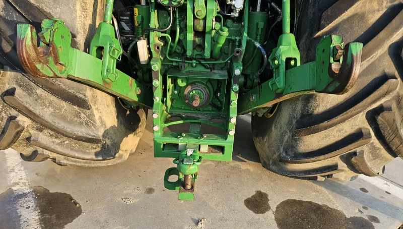JOHN DEERE 8410 - Traktor: obrázek 5 JOHN DEERE 8410 - Traktor: obrázek 5