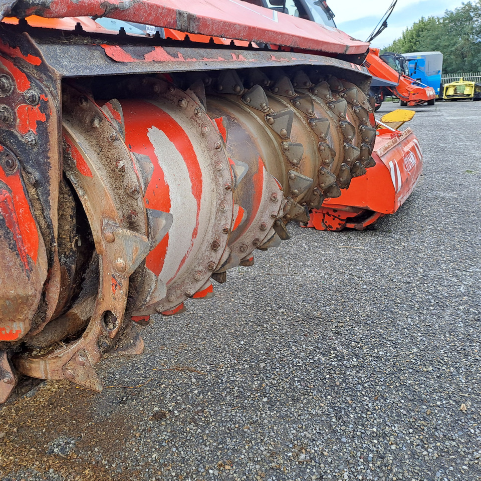KUHN SPW 27 INTENSE - Krmný míchací vůz: obrázek 4 KUHN SPW 27 INTENSE - Krmný míchací vůz: obrázek 4