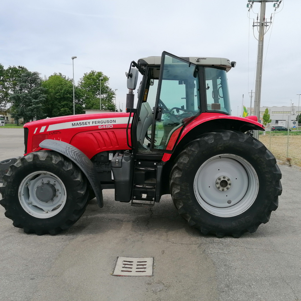 MASSEY FERGUSON - Traktor: obrázek 5 MASSEY FERGUSON - Traktor: obrázek 5