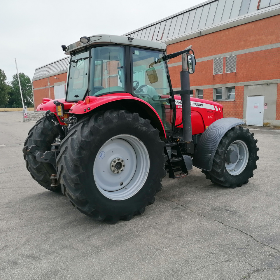 MASSEY FERGUSON - Traktor: obrázek 2 MASSEY FERGUSON - Traktor: obrázek 2