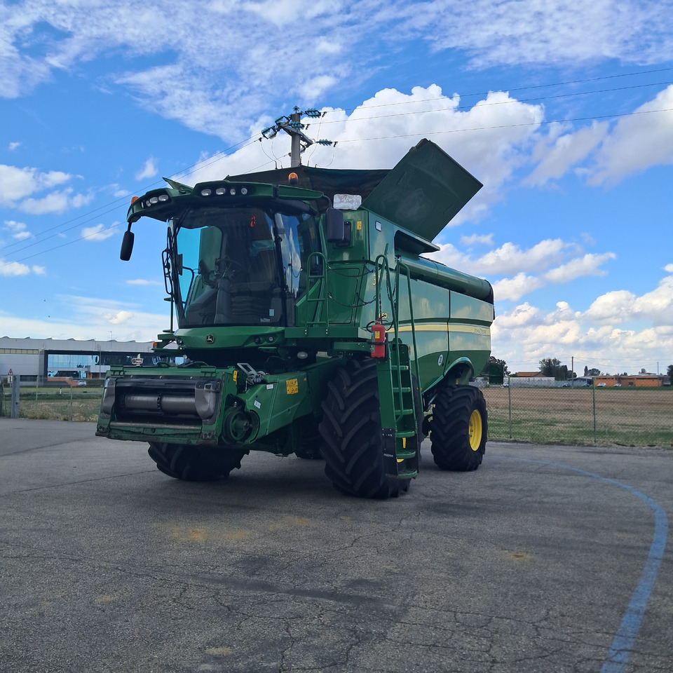 MIETITREBBIA JOHN DEERE S660 - Sklízecí mlátička: obrázek 1 MIETITREBBIA JOHN DEERE S660 - Sklízecí mlátička: obrázek 1