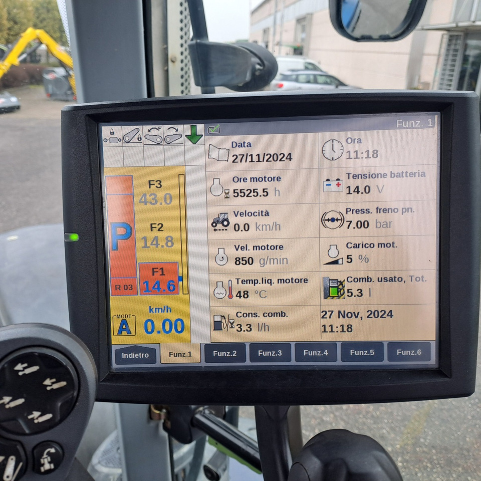 NEW HOLLAND T7.270 BLUEPOWER - Traktor: obrázek 3 NEW HOLLAND T7.270 BLUEPOWER - Traktor: obrázek 3