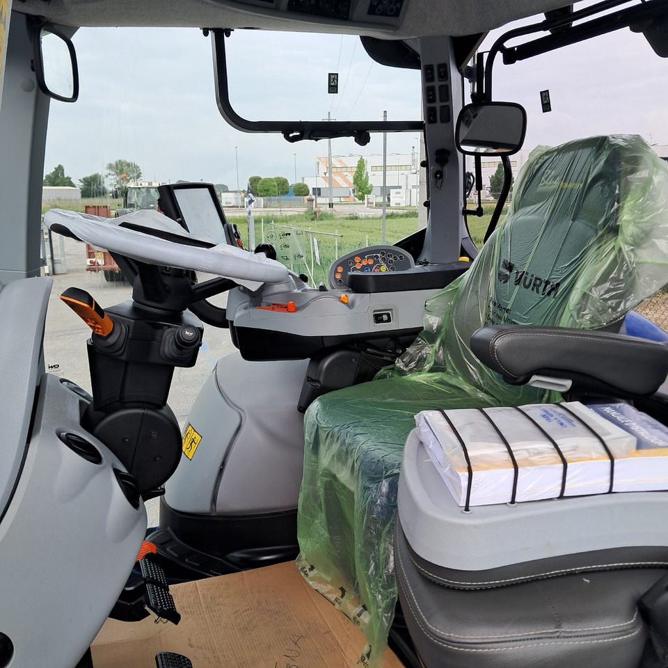Traktor NEW HOLLAND T7 270: obrázek 9