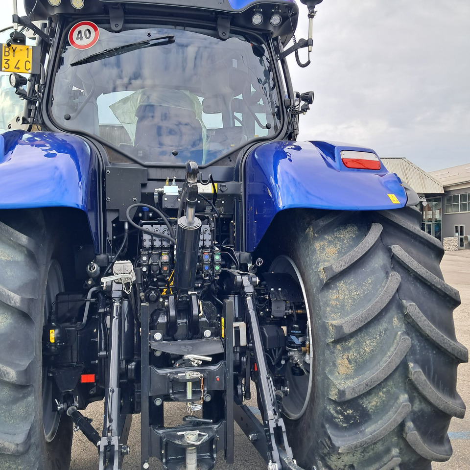 NEW HOLLAND T7 270 - Traktor: obrázek 4 NEW HOLLAND T7 270 - Traktor: obrázek 4