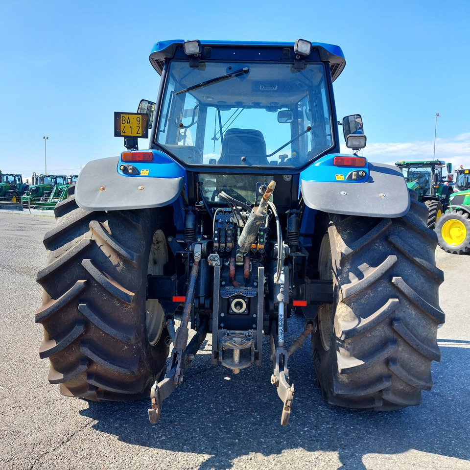NEW HOLLAND TM 190 - Traktor: obrázek 3 NEW HOLLAND TM 190 - Traktor: obrázek 3