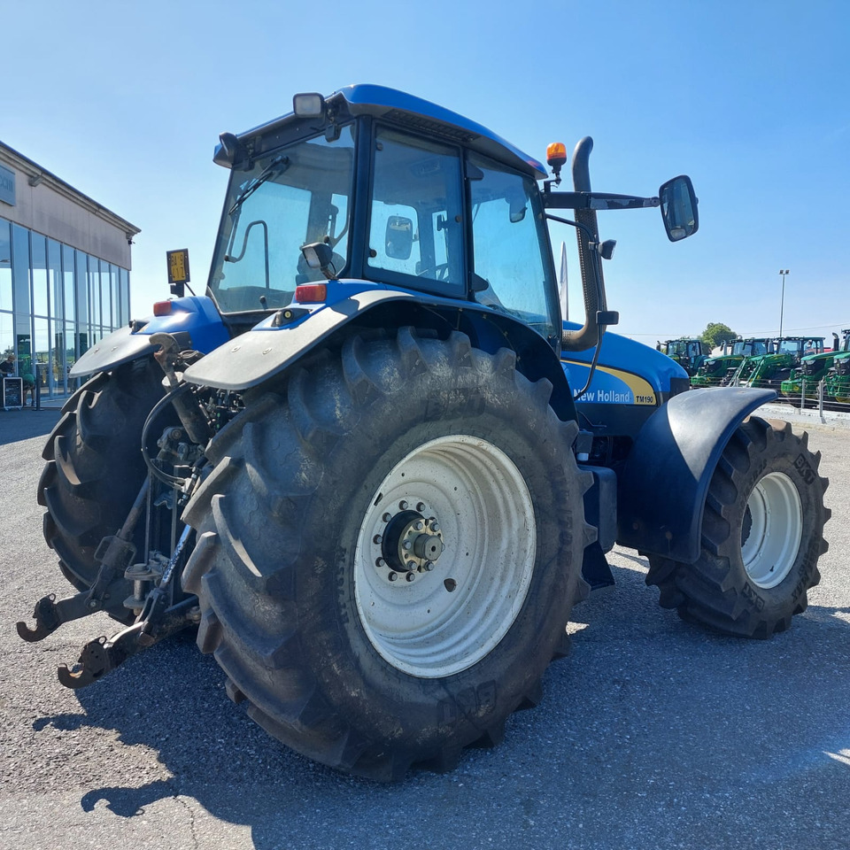 NEW HOLLAND TM 190 - Traktor: obrázek 5 NEW HOLLAND TM 190 - Traktor: obrázek 5