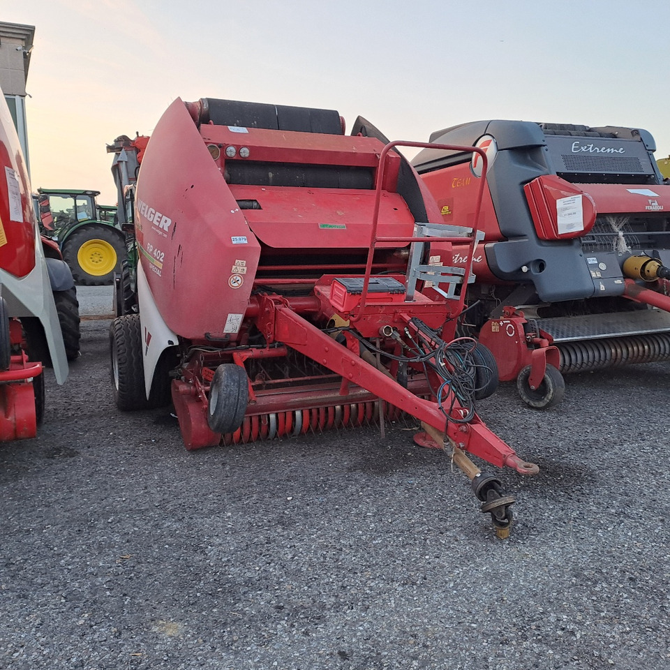 ROTOPRESSA LELY WELGER RP 402 SPECIAL - Lis na válcové balíky: obrázek 1 ROTOPRESSA LELY WELGER RP 402 SPECIAL - Lis na válcové balíky: obrázek 1