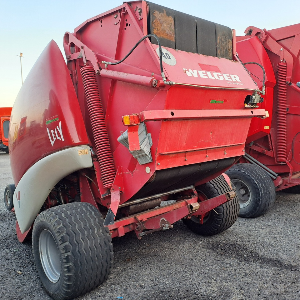 ROTOPRESSA LELY WELGER RP 402 SPECIAL - Lis na válcové balíky: obrázek 5 ROTOPRESSA LELY WELGER RP 402 SPECIAL - Lis na válcové balíky: obrázek 5