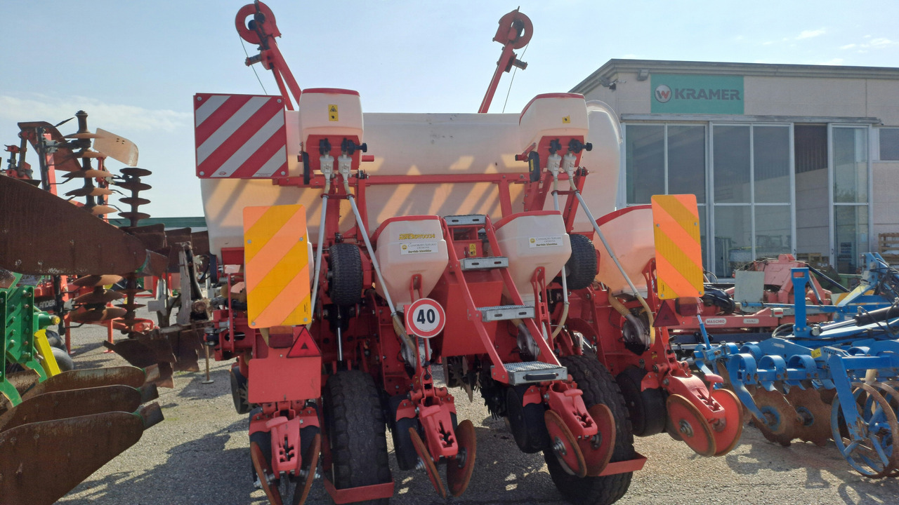 SEMINATRICE DI PRECISIONE GASPARDO RENATA 8 ROWS - Přesný secí stroj: obrázek 4 SEMINATRICE DI PRECISIONE GASPARDO RENATA 8 ROWS - Přesný secí stroj: obrázek 4