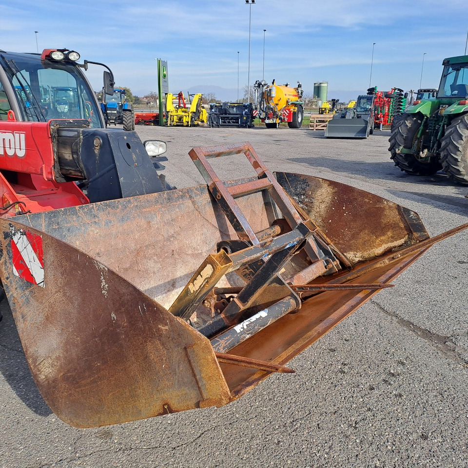 TELESCOPICO MANITOU MLT 840-137 PS - ASTA AGRIBERTOCCHI - Teleskopický manipulátor: obrázek 2 TELESCOPICO MANITOU MLT 840-137 PS - ASTA AGRIBERTOCCHI - Teleskopický manipulátor: obrázek 2