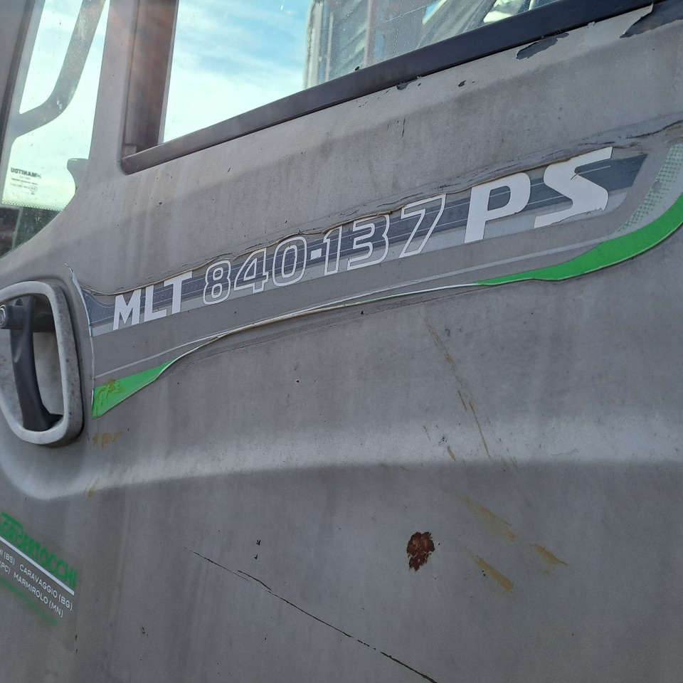 TELESCOPICO MANITOU MLT 840-137 PS - ASTA AGRIBERTOCCHI - Teleskopický manipulátor: obrázek 5 TELESCOPICO MANITOU MLT 840-137 PS - ASTA AGRIBERTOCCHI - Teleskopický manipulátor: obrázek 5